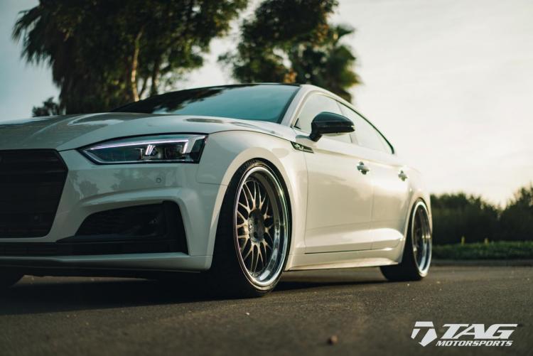 18' S5 Sportback on HRE 540 Wheels
