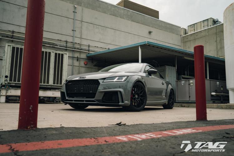 18' TTRS on HRE RC100 Wheels
