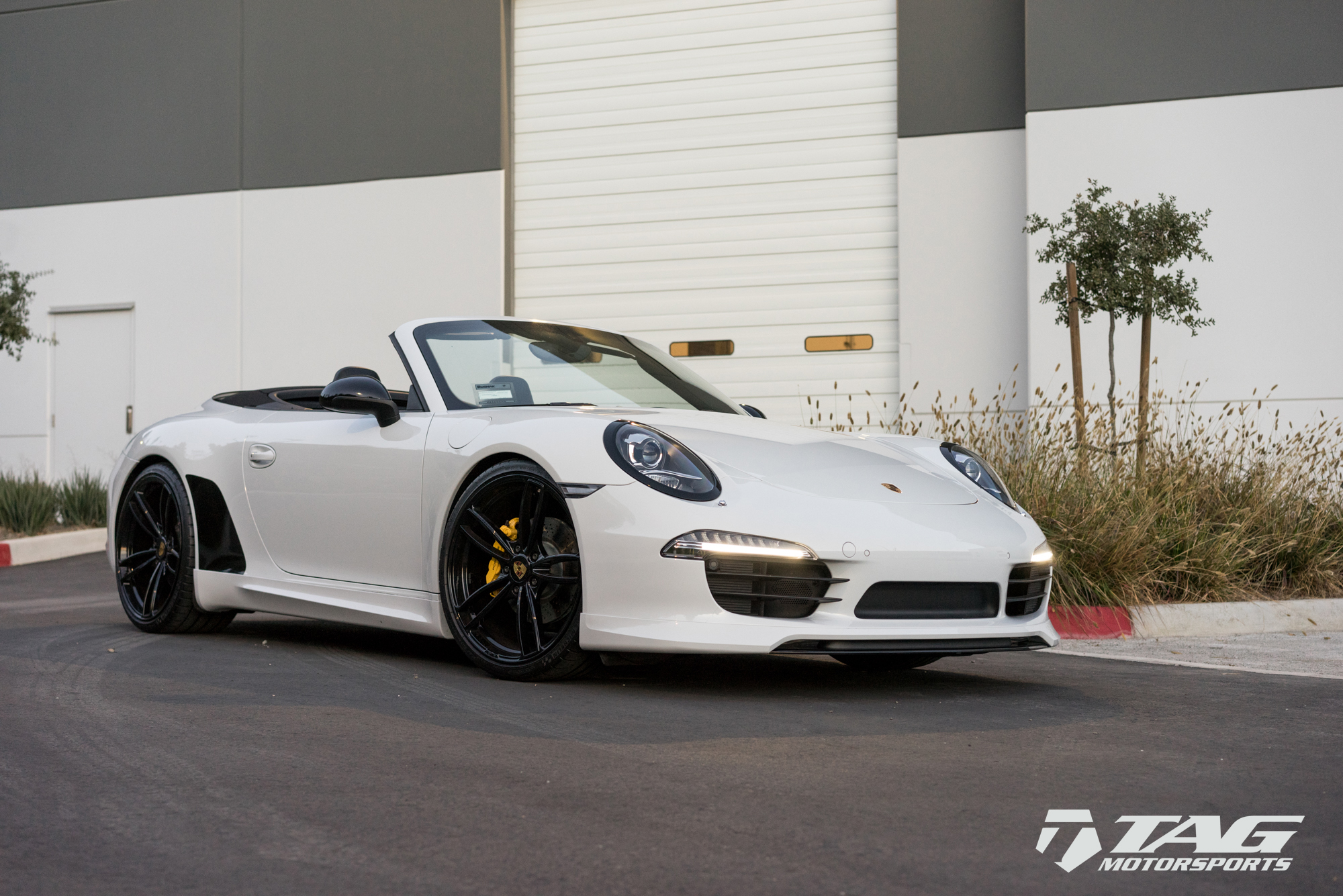 White 991 TechArt Cab